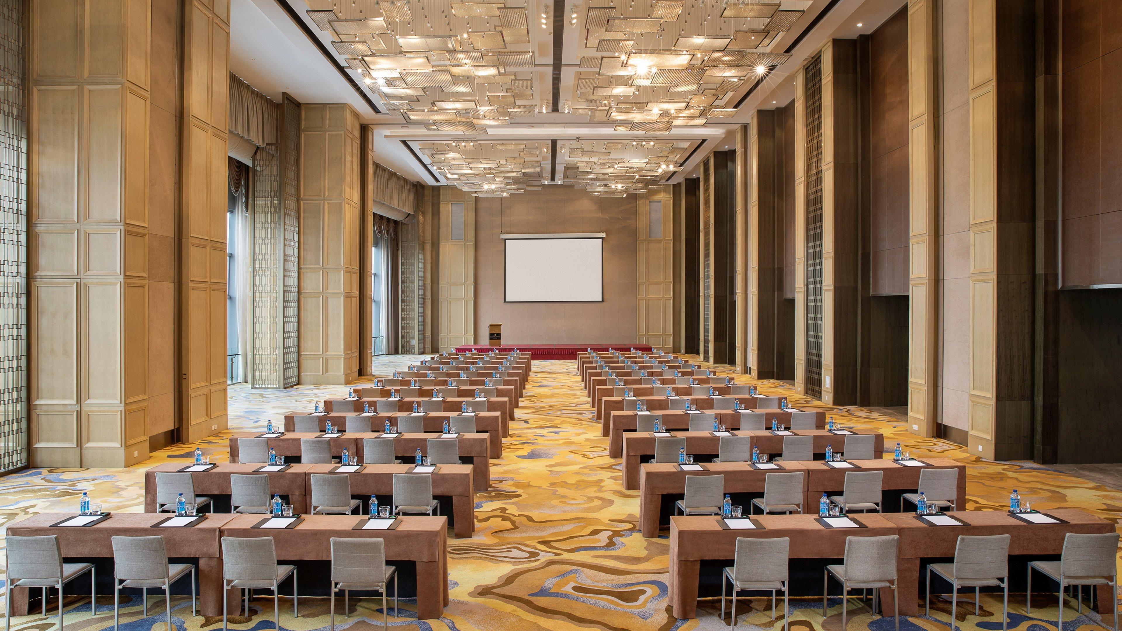 Intercontinental Wuhan By Ihg - Yangtze River View Exterior photo