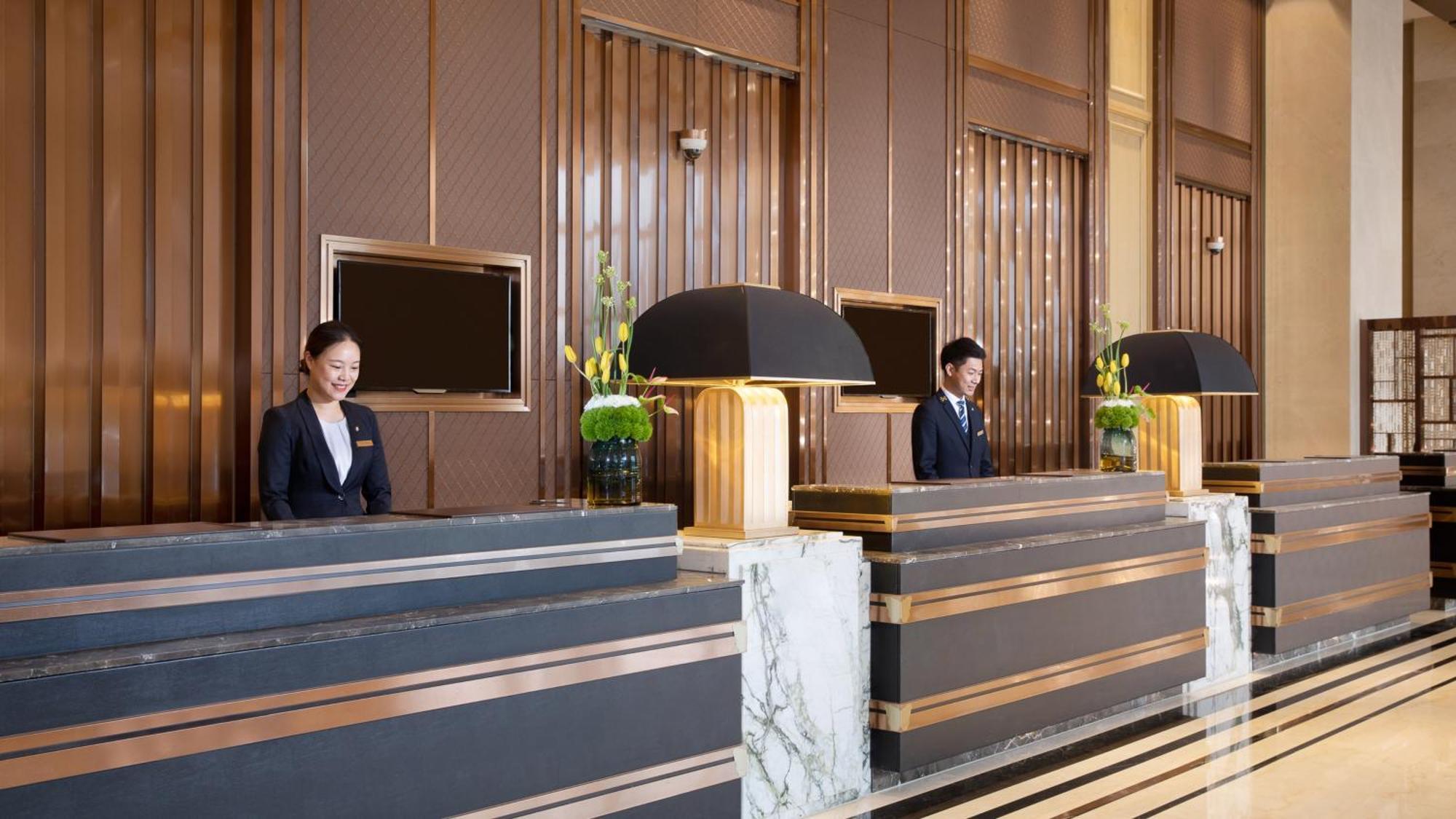 Intercontinental Wuhan By Ihg - Yangtze River View Exterior photo